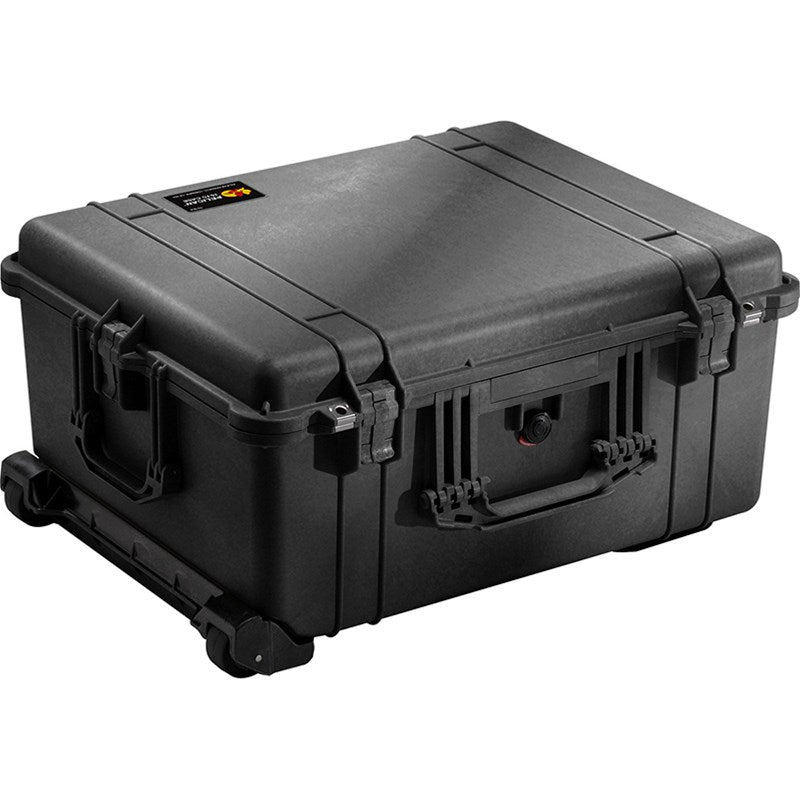 Pelican 1610 Case with Foam Set (Black)