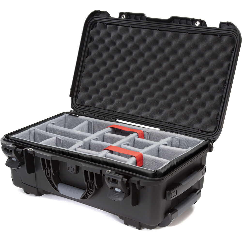 Nanuk 935 Rolling Case w/ Padded Dividers (Black)