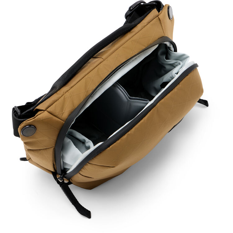 Peak Design Everyday Sling 3L v2 (Coyote)